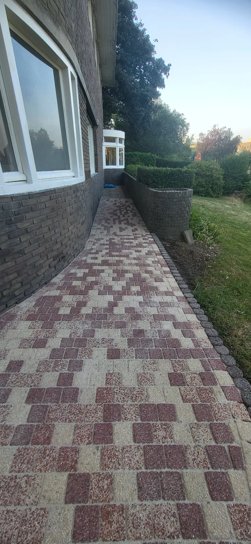 Bestrating Sittard – looppad na reiniging
